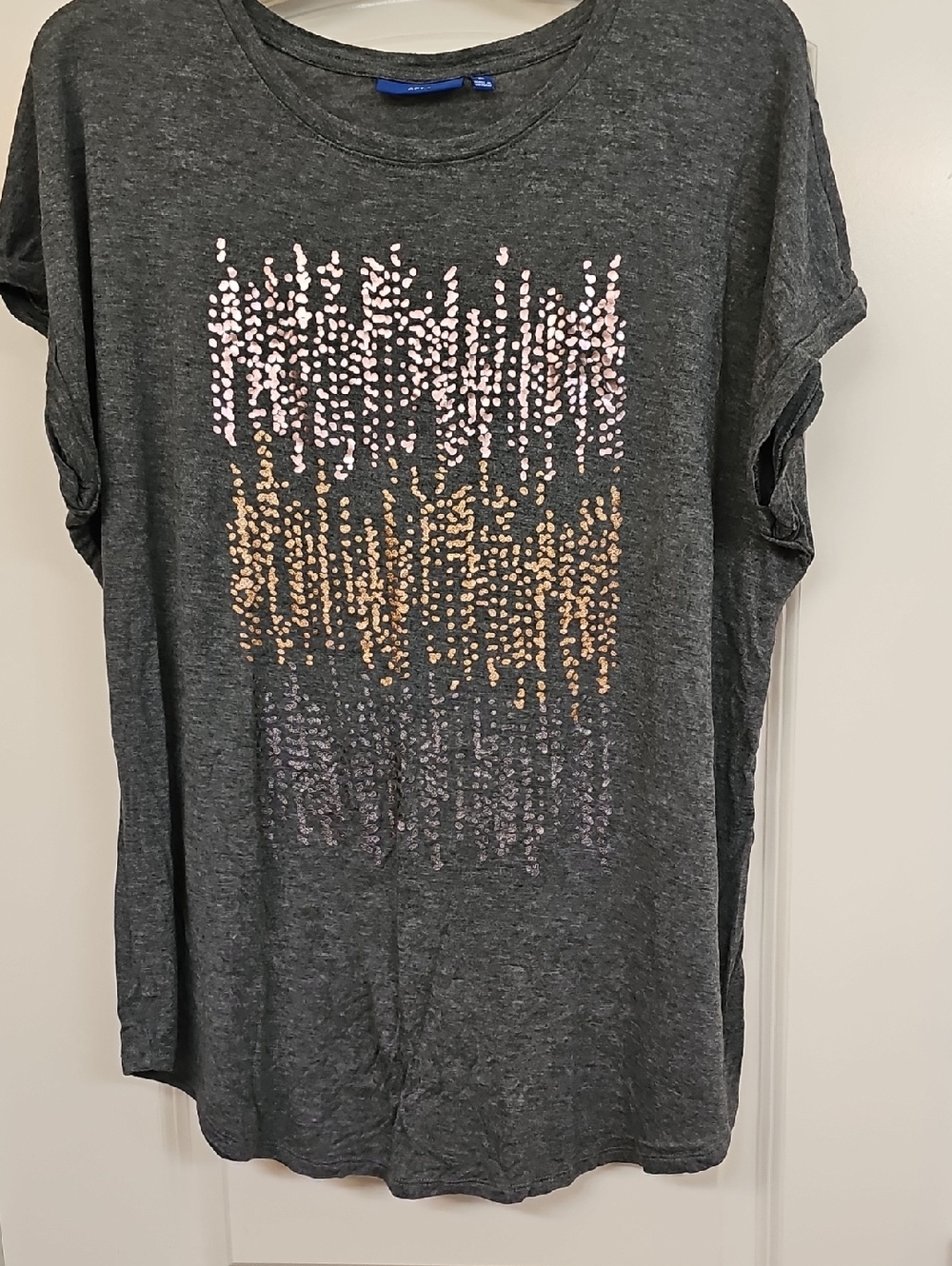 Apt. 9 Xl Charcoal Short Sleeve Tee with Pink, Gold & Purple Metallix Cascade